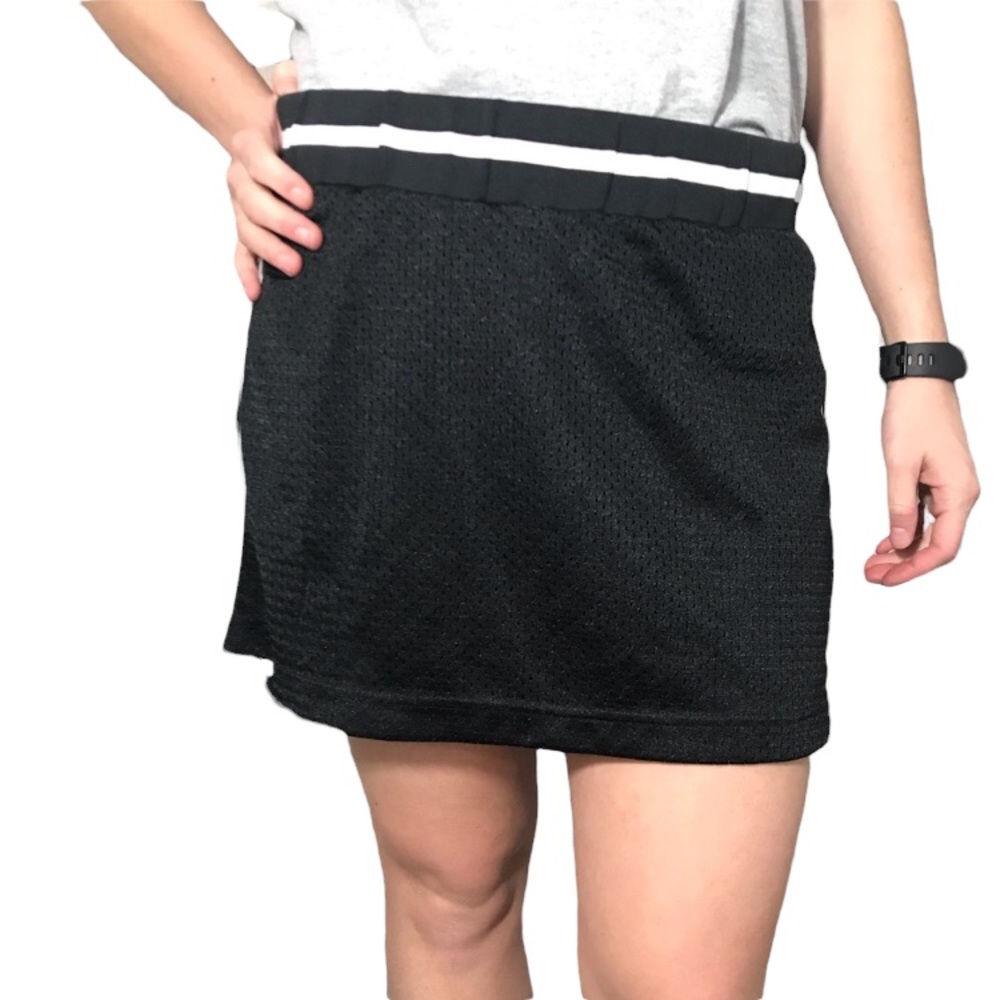 Vintage Adidas Skirt (women’s medium) - Picture 2 of 8